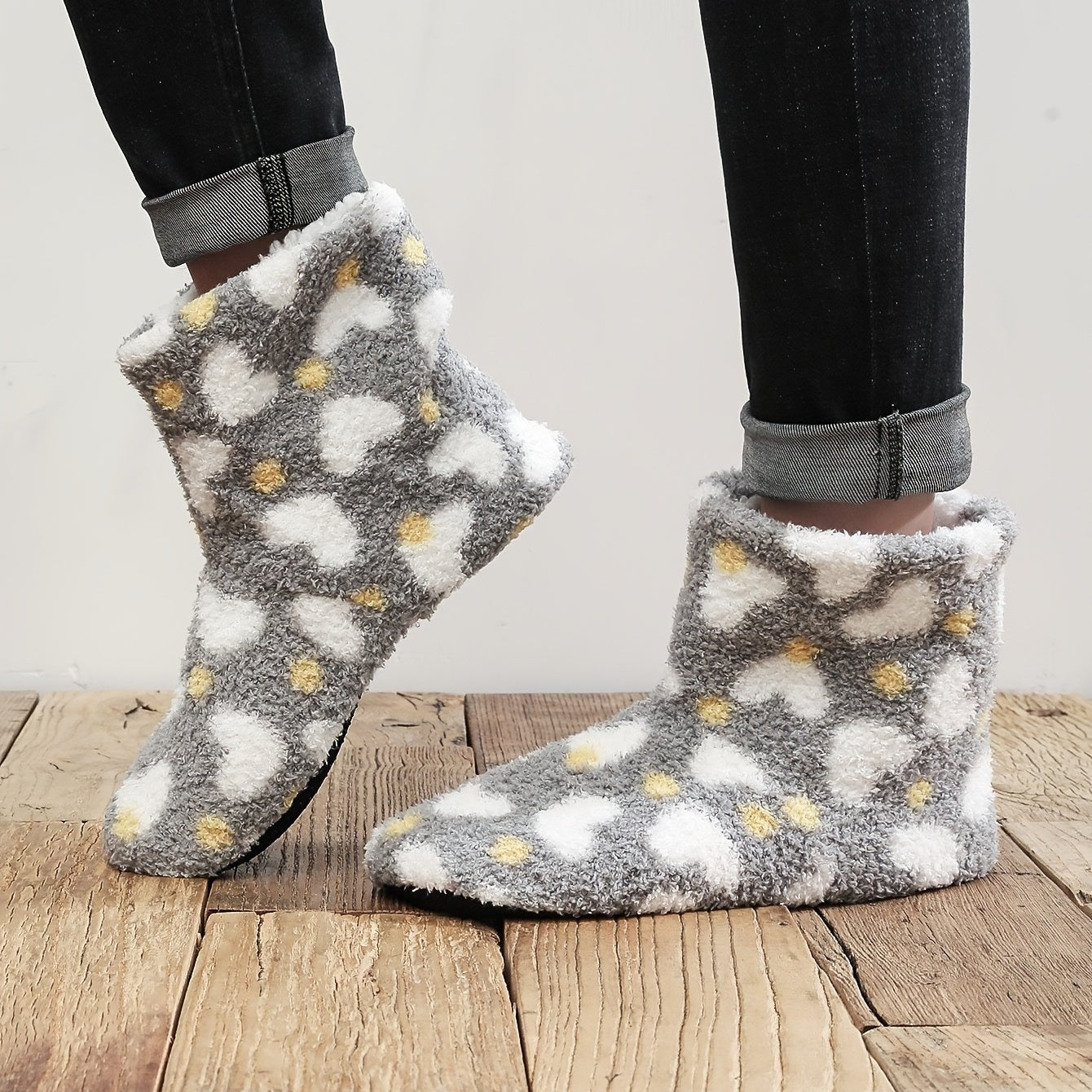 Cozy Heart Pattern House Slippers for Men