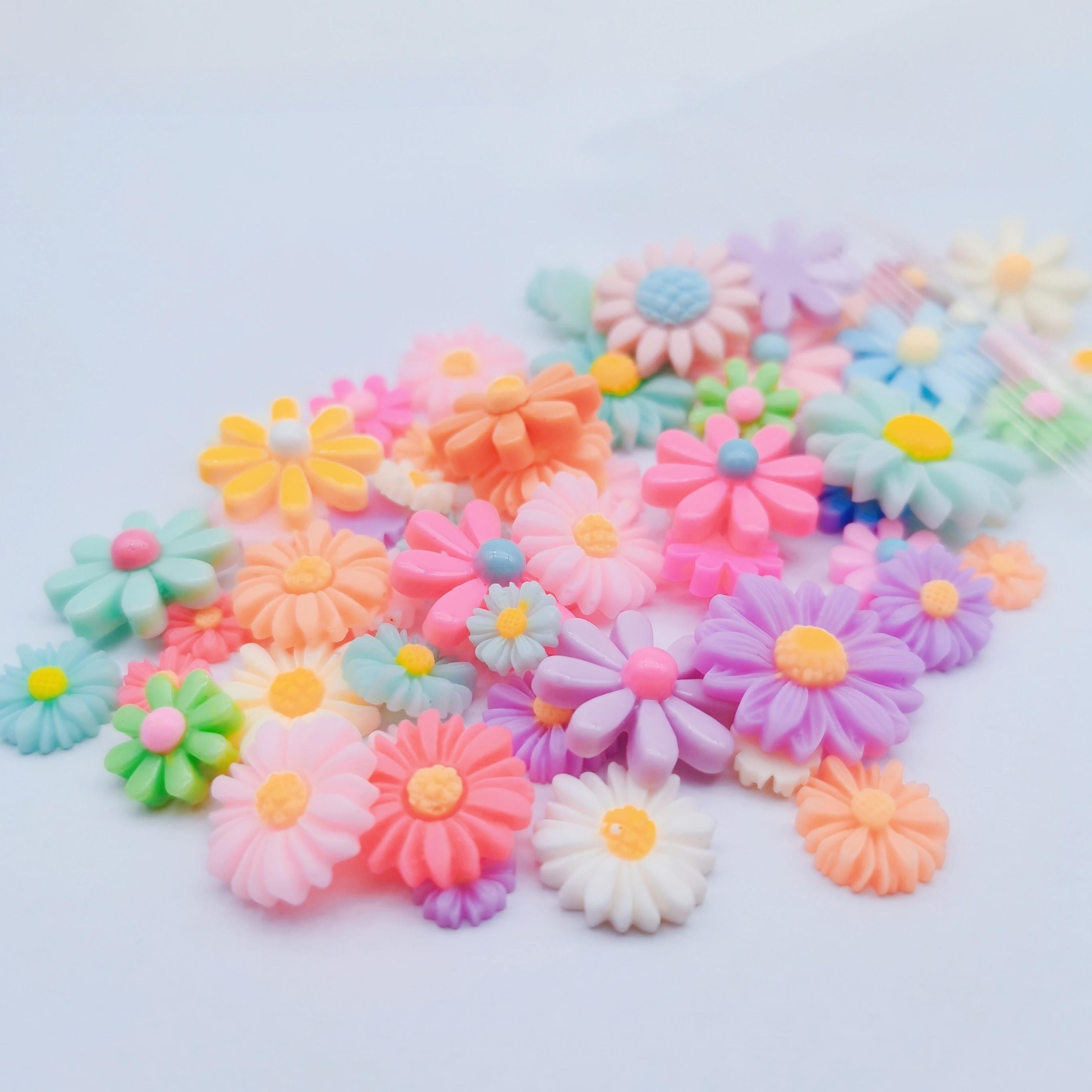 50pcs Flower Resin Daisy Sunflowers Cabochons DIY Scrapbooking
