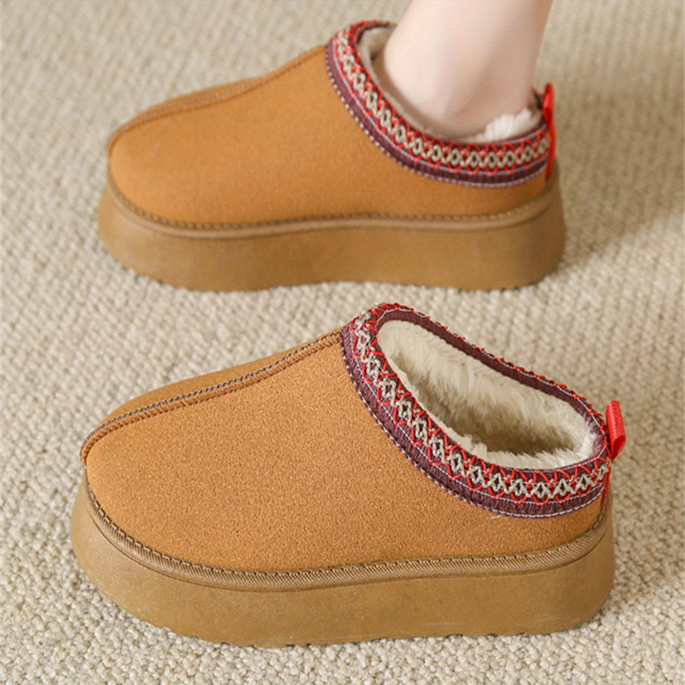 Women's Slip On Round Toe Non-slip Thick Sole Thermal Lined Shoes