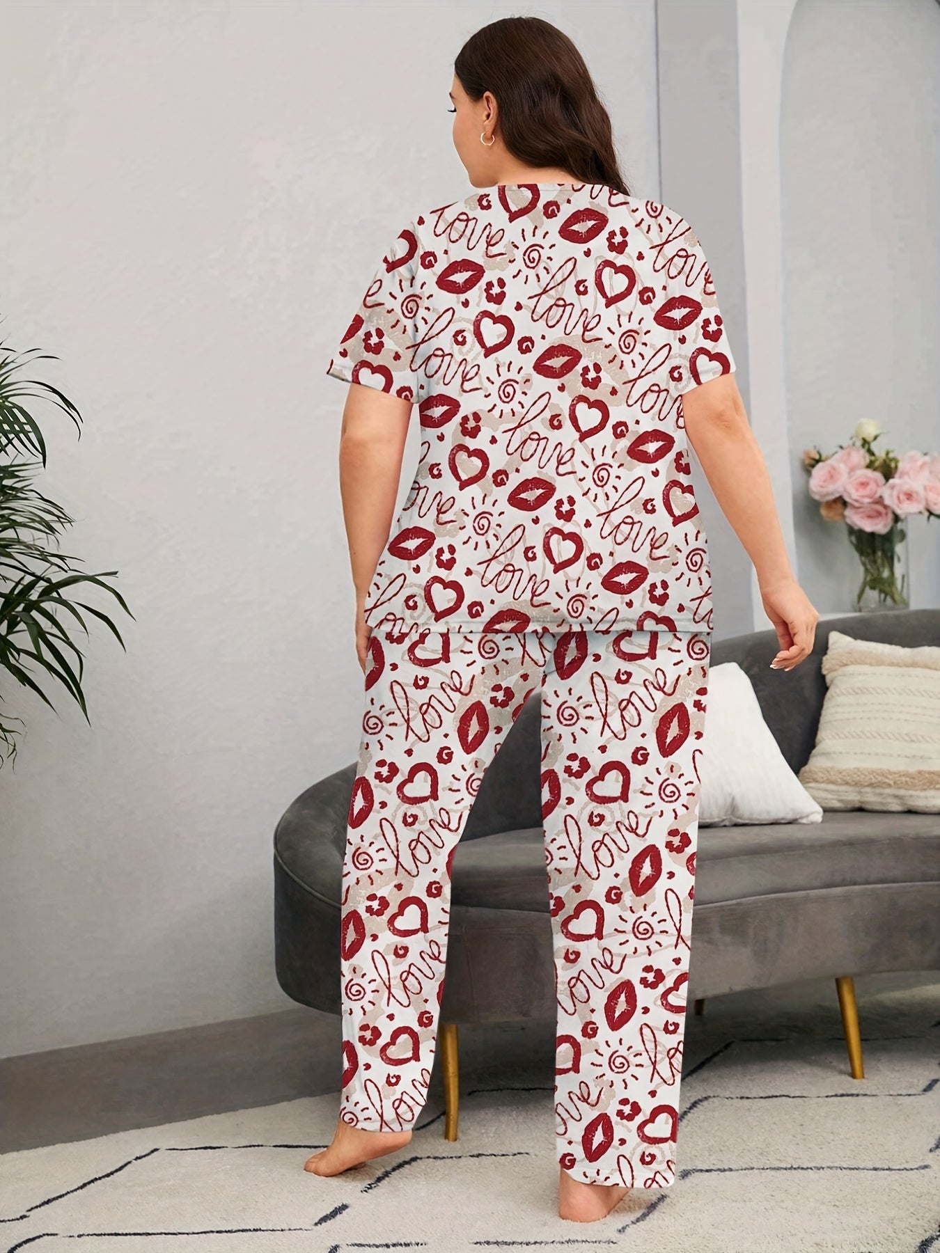 Heart & Letter Print Pajama Set Short Sleeve Top & Pants