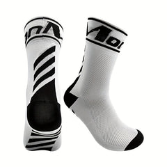 Breathable Sweat Absorbent Mid Calf Cycling Sports Socks