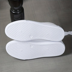 Women's Lace-Up Low Top Skate Shoes Casual Sports Walking Shoes