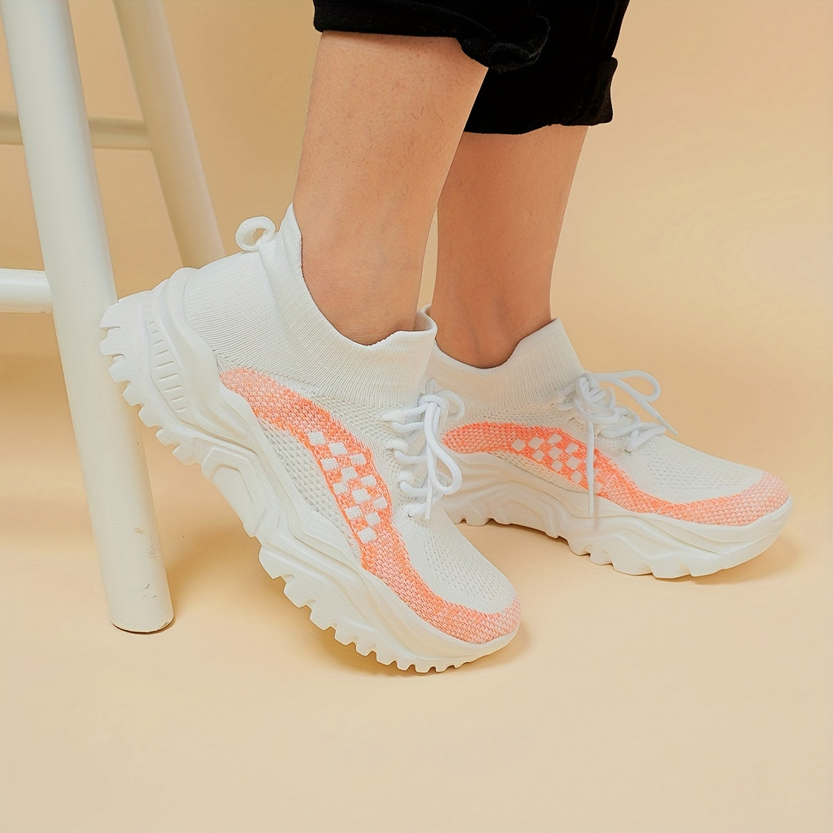Women's Mesh Breathable Tennis Sports Shoes Lightweight Lace Up Travel Shoes