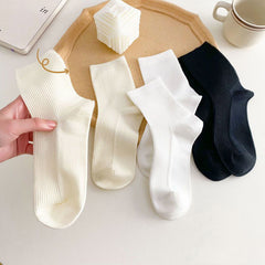 3 Pairs Classic Crew Socks Assorted Solid Crew Sock Pack Women's Hosiery