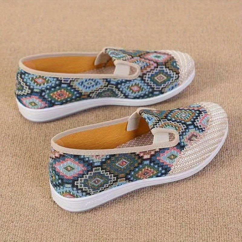 Women's Tribal Flat Shoes Geometric Graphic Slip On Breathable Walking Shoes