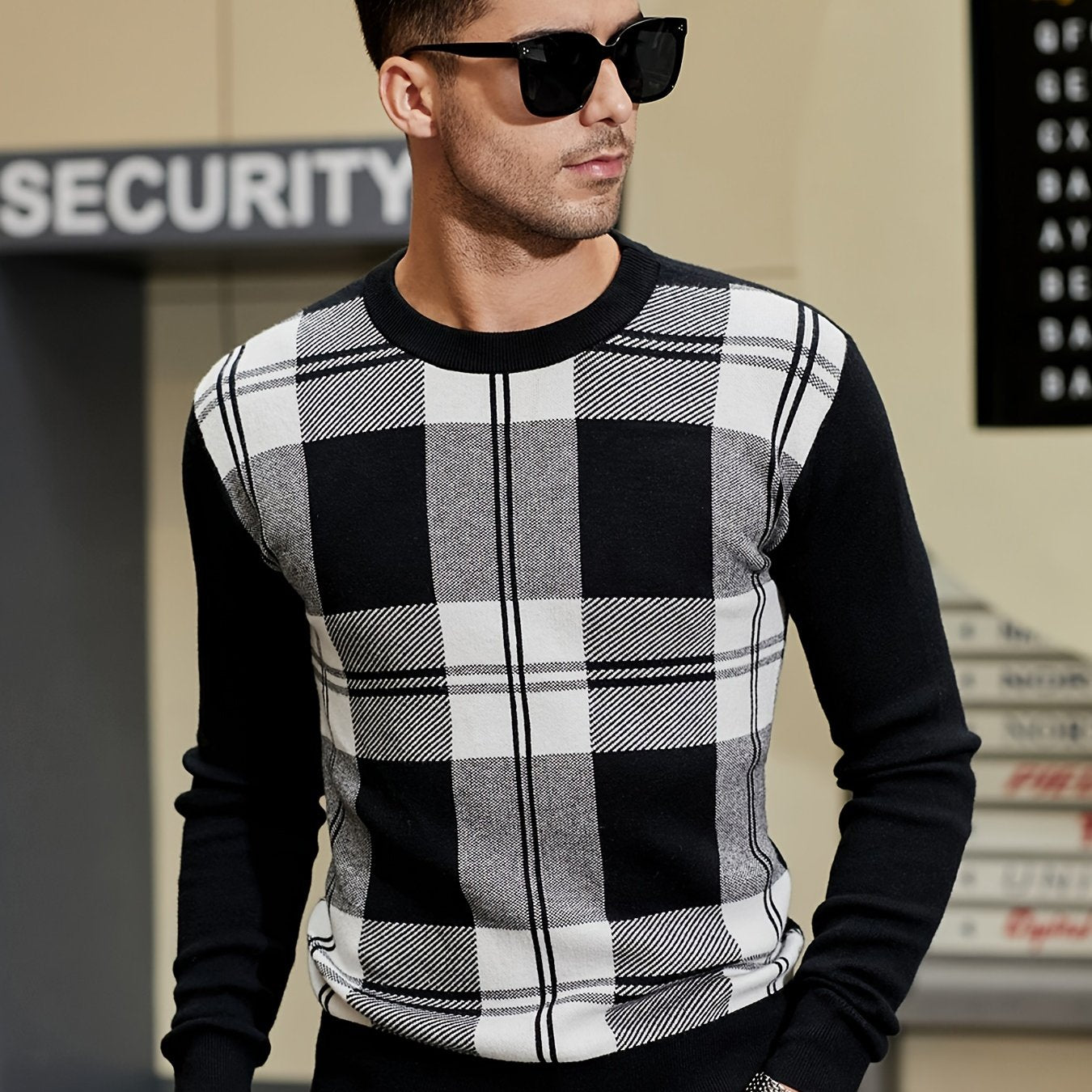 Men's Plaid Crew Neck Sweater Classic Long Sleeve Pullover