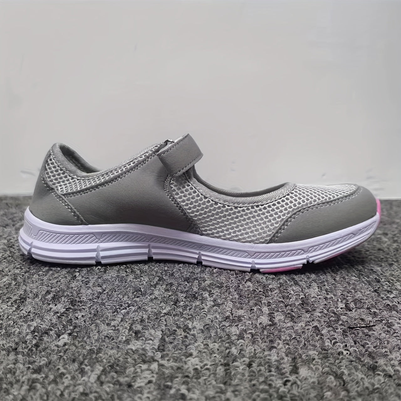 Adjustable Lightweight Walking Shoes Soft Comfortable Breathable Casual