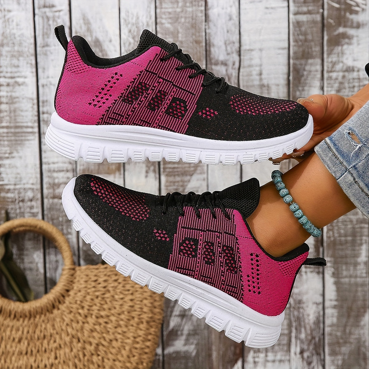 Women's Mesh Breathable Running Shoes Lightweight Non Slip Outdoor Sneakers