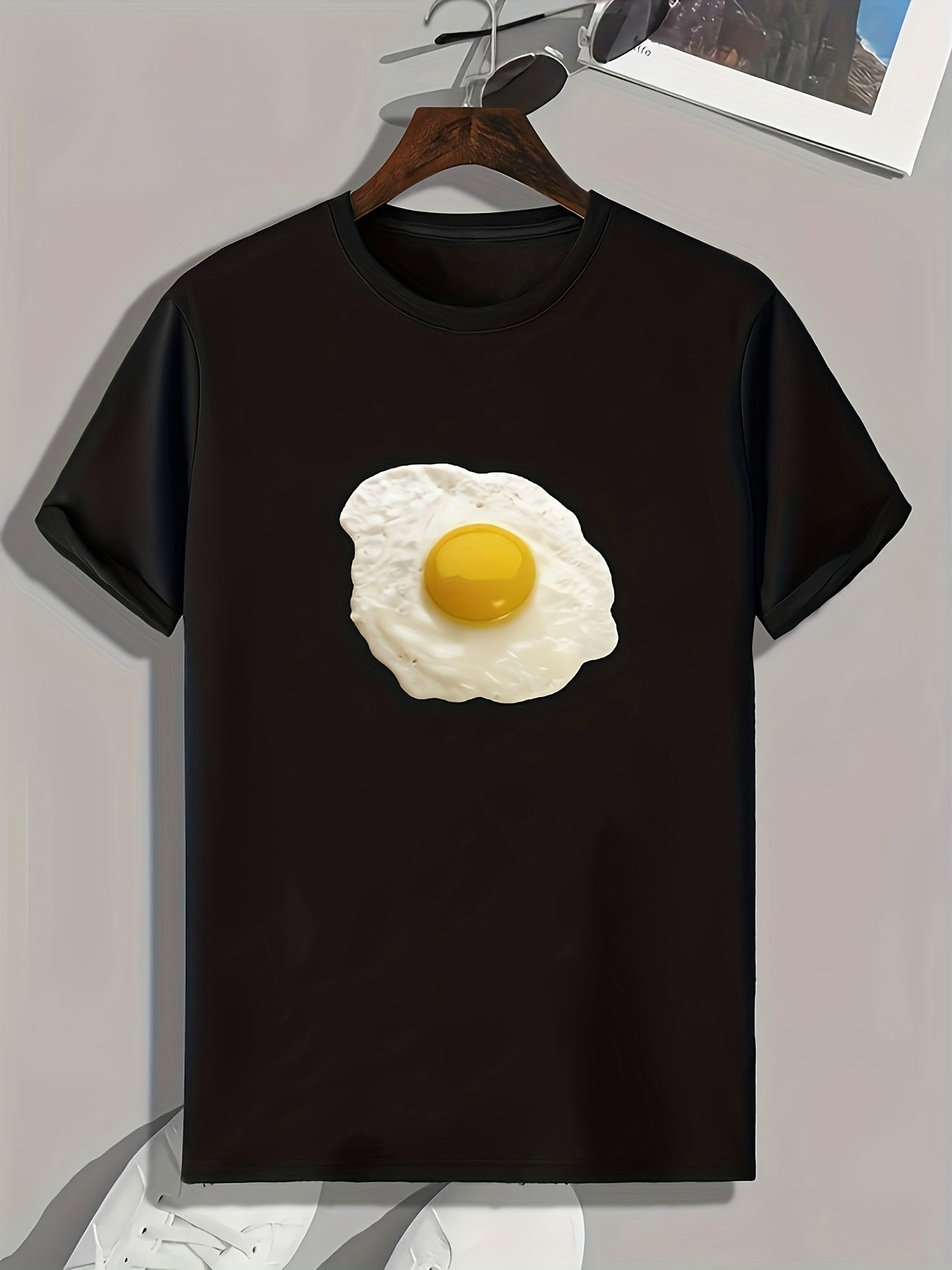 Egg Print Men's Graphic T-shirt for Summer