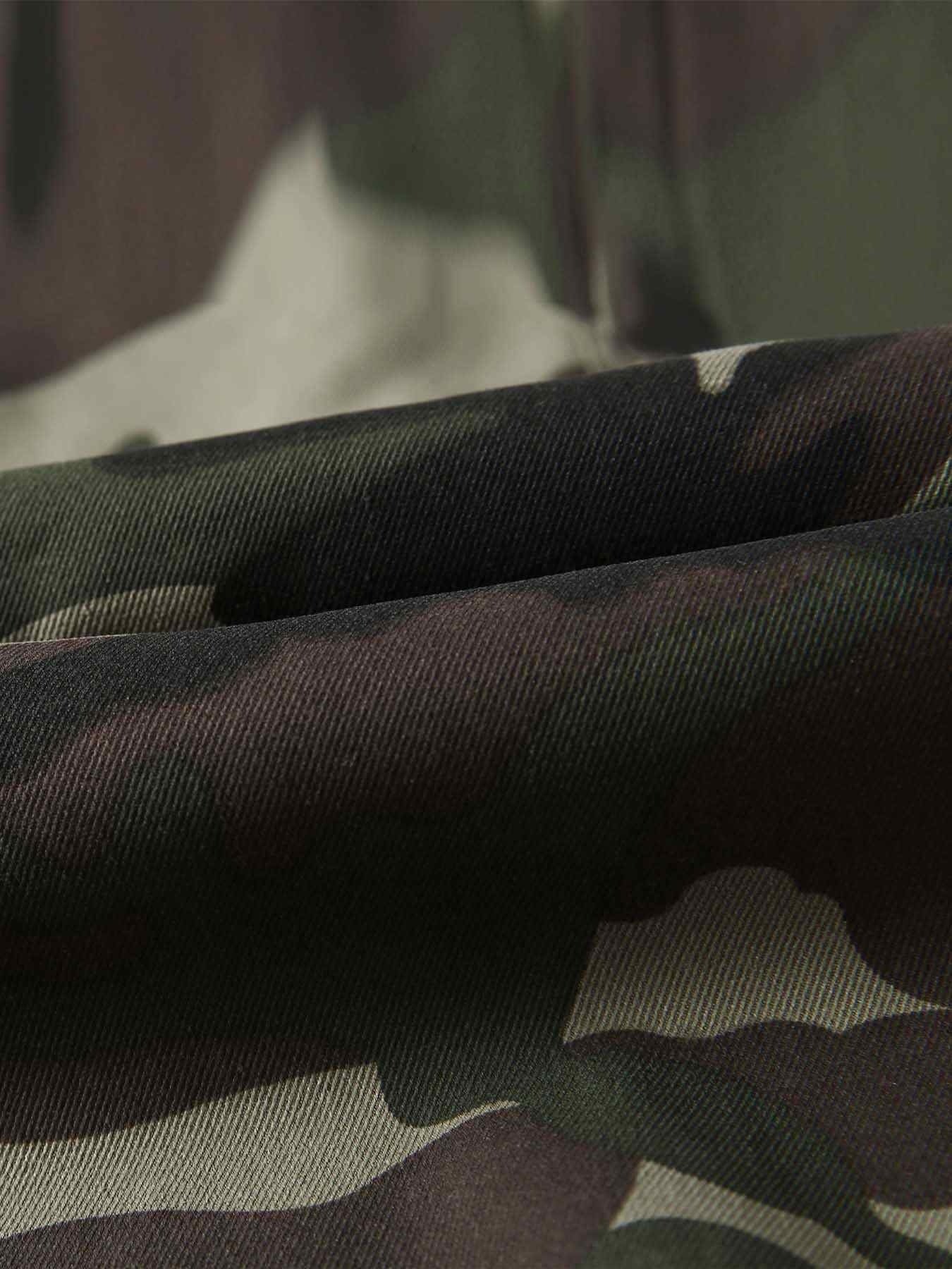 Men's Camo Print Cargo Shorts with Drawstring Waistband