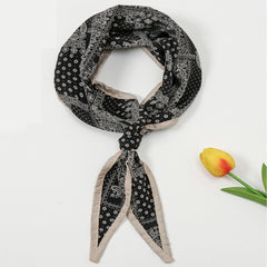 Vintage Plaid Print Triangle Scarf Women's Shawl Headwrap Neck Scarf