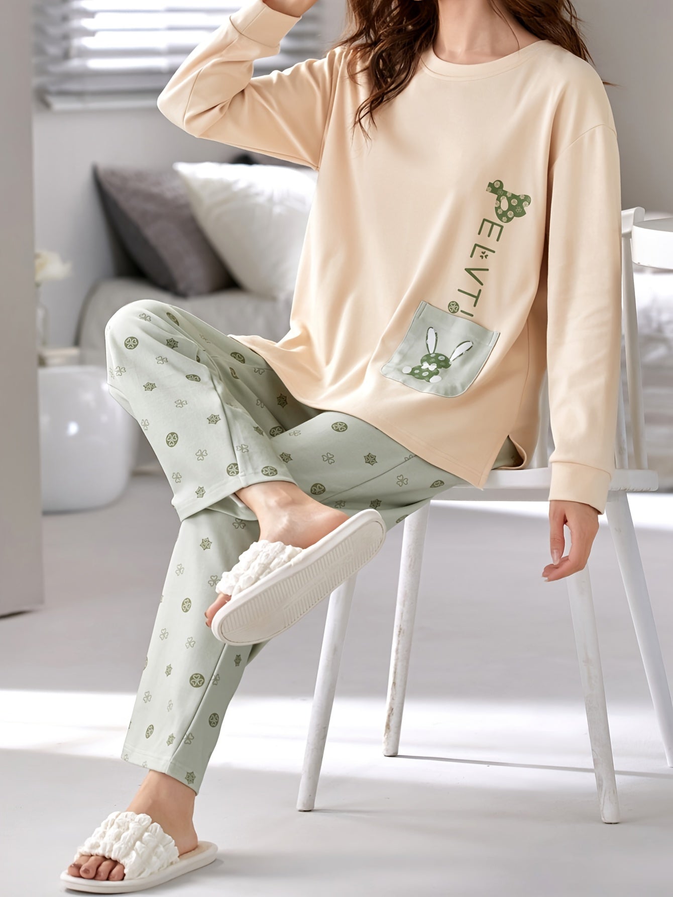 Bunny Print Lounge Set Long Sleeve Top & Pants Women's Sleepwear