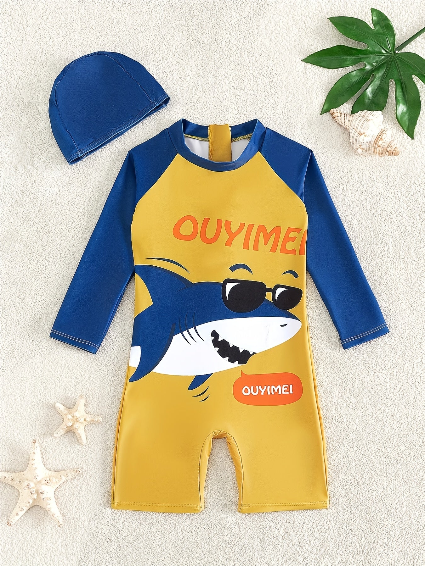 Boy's Cartoon Sunglasses Shark Pattern Swimsuit 2pcs Set