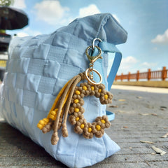 Yiflin Boho Initial Letter Keychain Daisy Car Key Keychain With Tassel