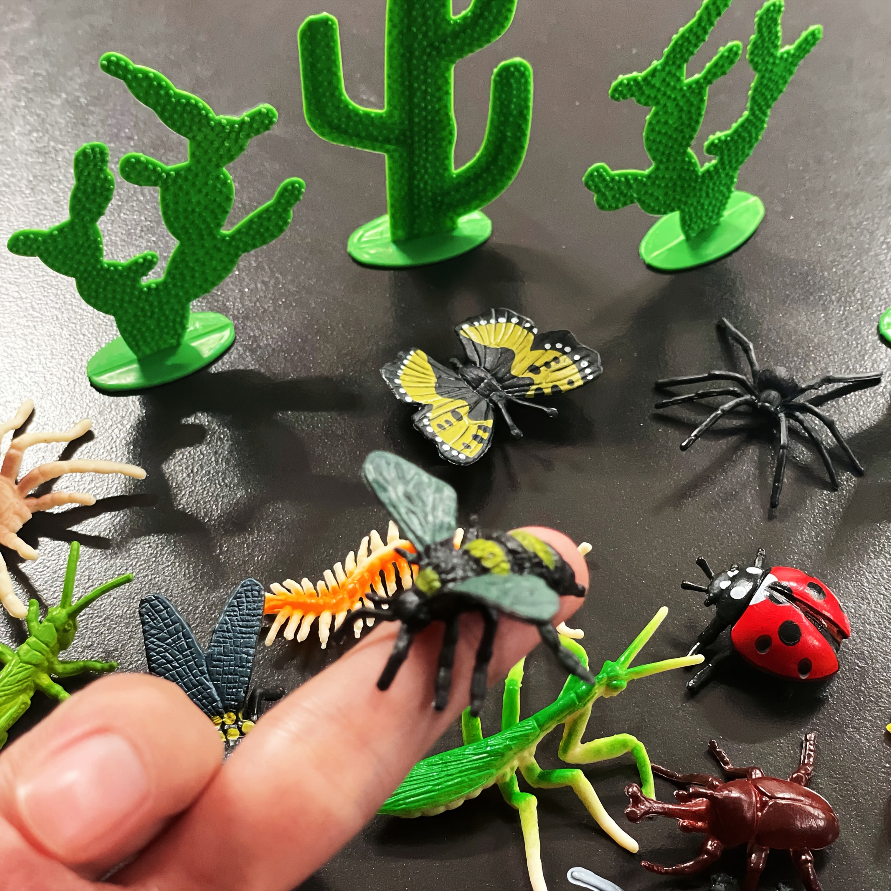 16pcs Insect Plant Model Set Cognition Puzzle Toy Holiday Decoration Party