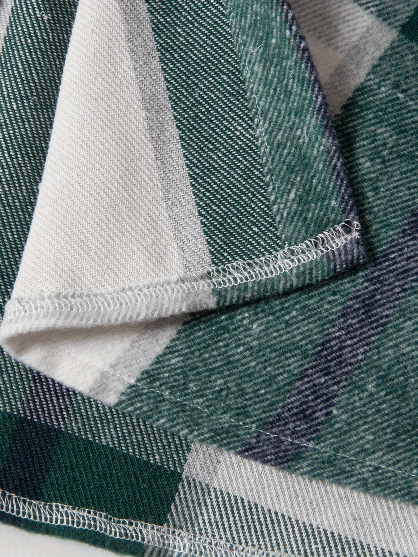 Men's Hooded Plaid Long Shirt for Autumn