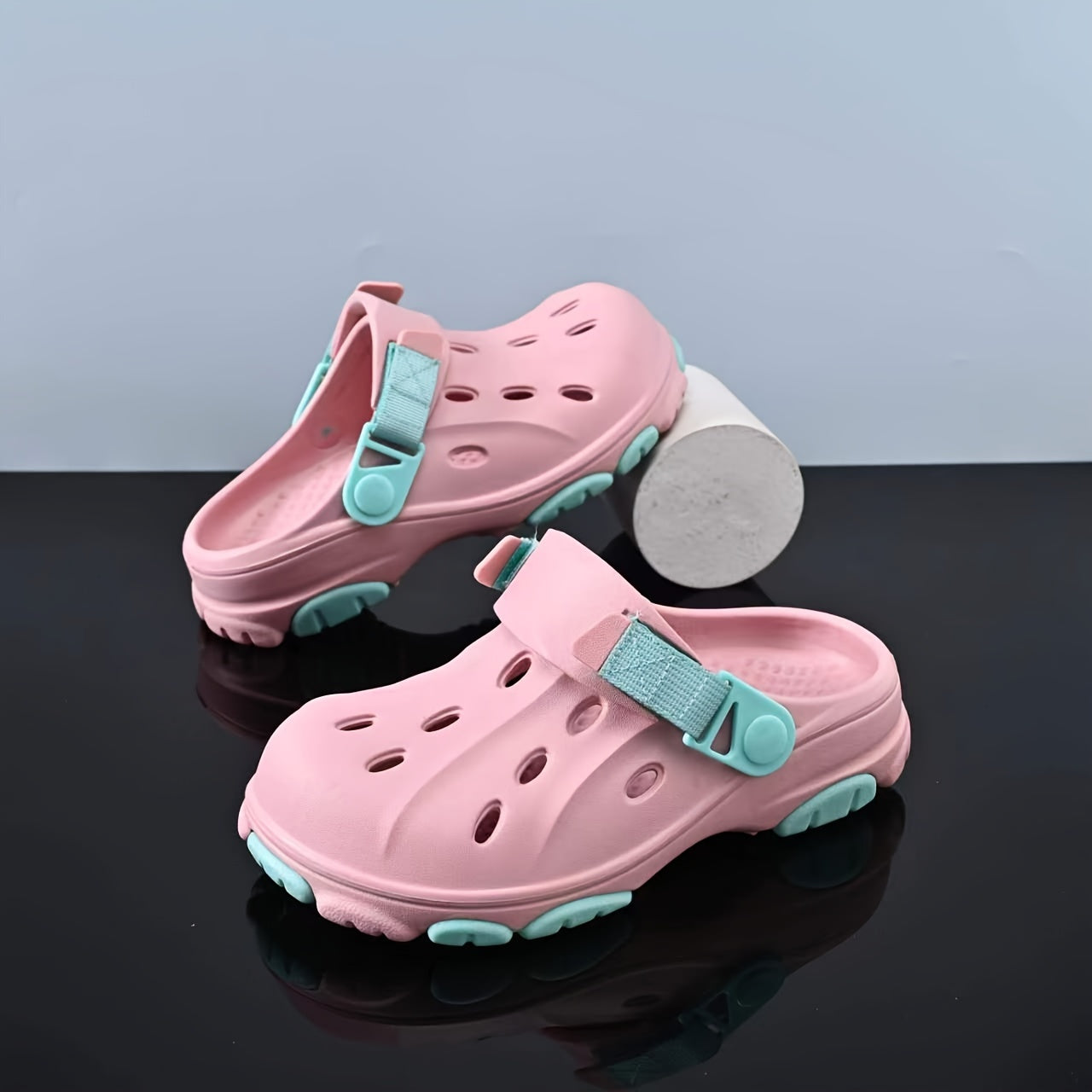 Girls Breathable Sandals Quick Drying Lightweight Anti Slip Clogs