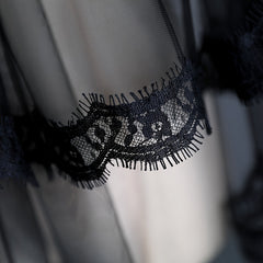 Romantic Floral Bridal Veil with Lace Trim for Brides