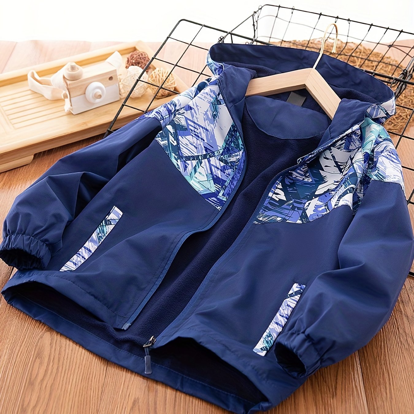 Boys Geometric Print Hooded Jacket