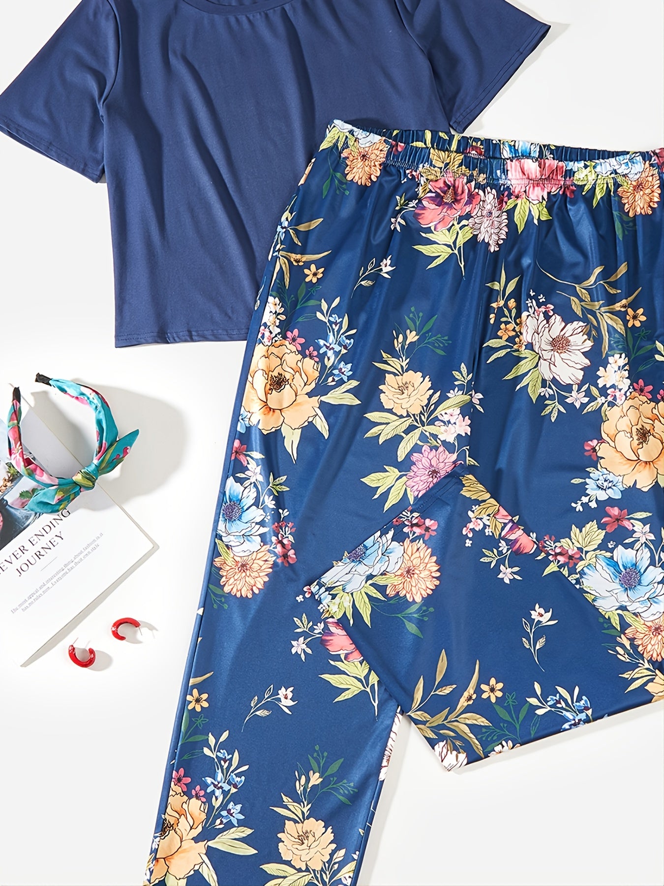 Short Tee & Floral Print Pant Pajama Set