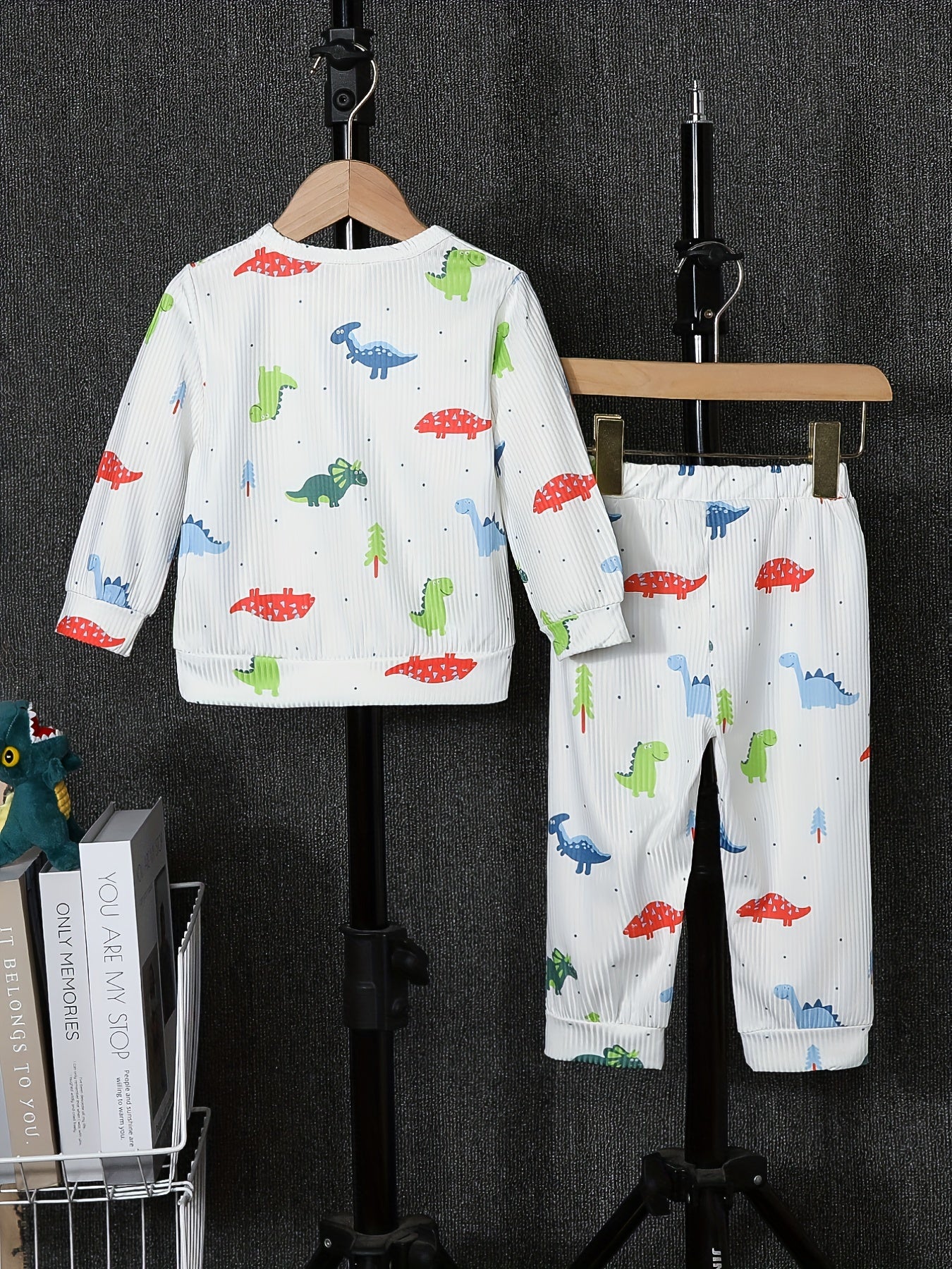 2pcs Dino Graphic Print Pullover & Pants Set for Baby Boys & Girls