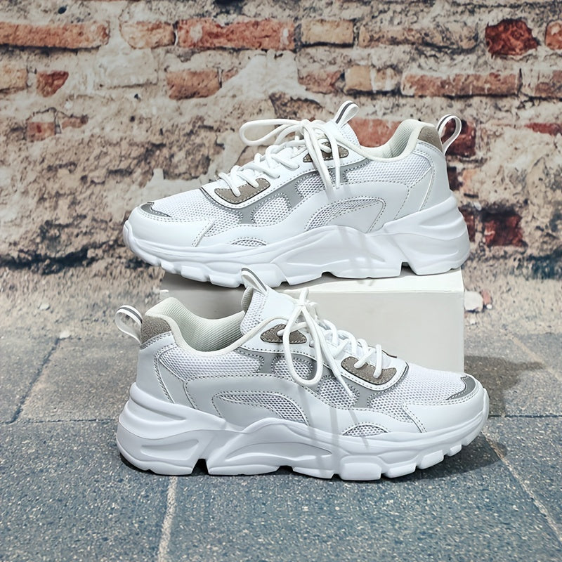 Women's Breathable Mesh Sneakers Lace Up Outdoor Shoes