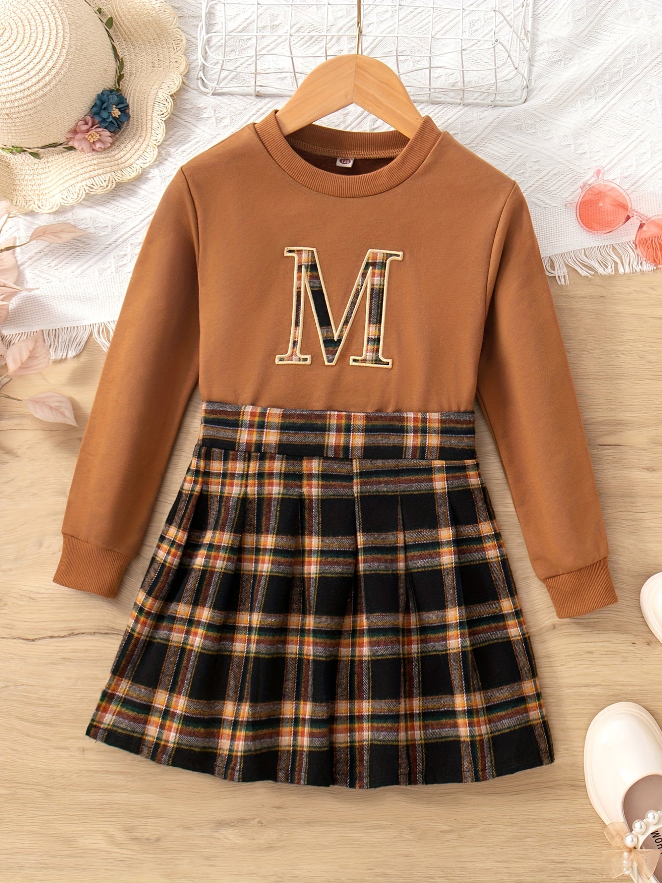 2pcs Letter Plaid Print Top & Skirt Set