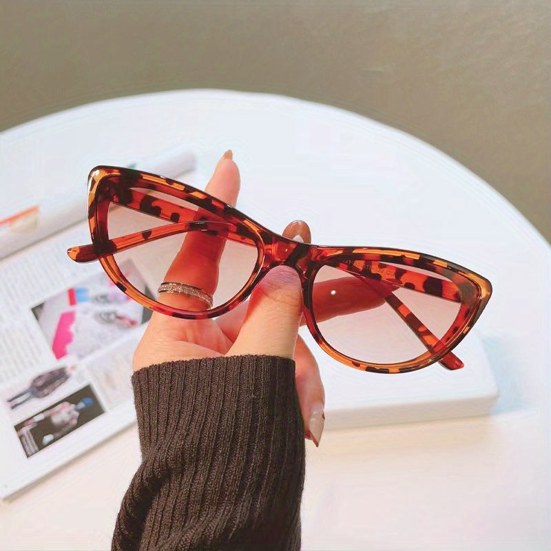 Cat Eye Small Frame Sunglasses For Women Hip Hop Funny Photo Glasses