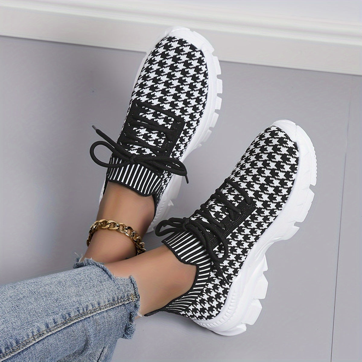 Women's Houndstooth Pattern Lace Athletic Sneakers Non slip Running Shoes