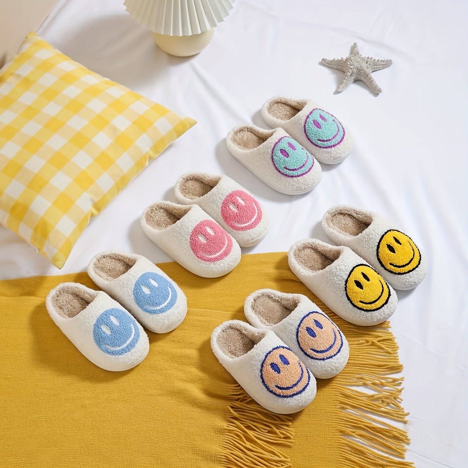 Women's Plush Indoor Slippers Soft & Comfy Closed Toe Non Slip House Slides