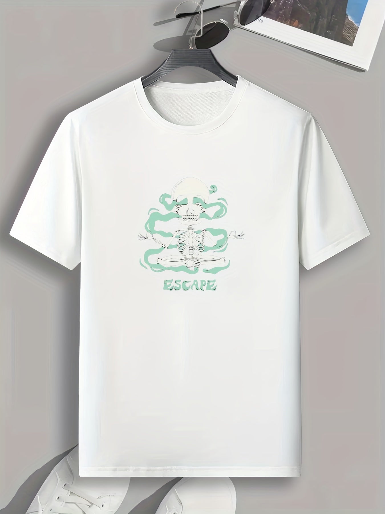 Escape Skeleton Print Men's Comfy T-shirt for Outdoor Summer