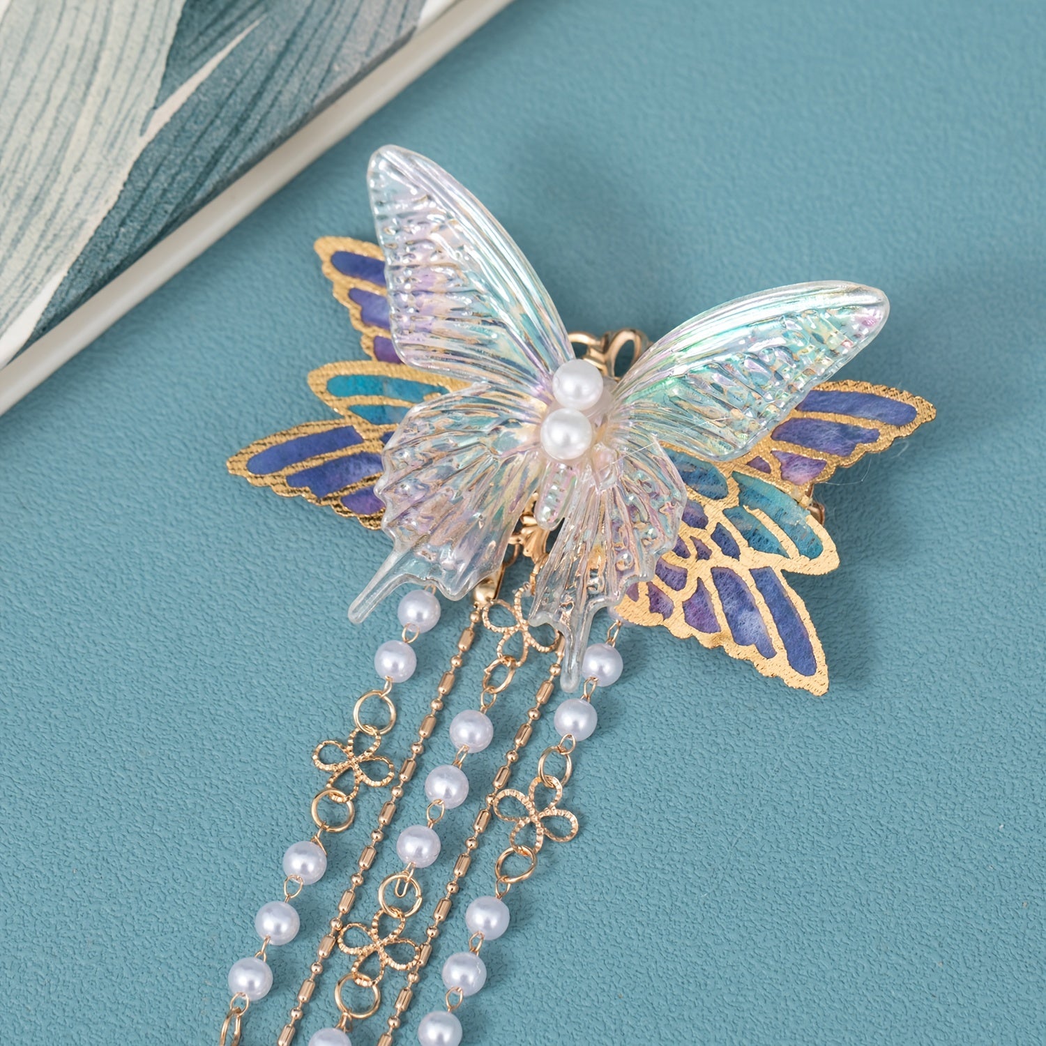 Vintage Chinese Style Hanfu Hair Clip with Faux Pearl Butterfly