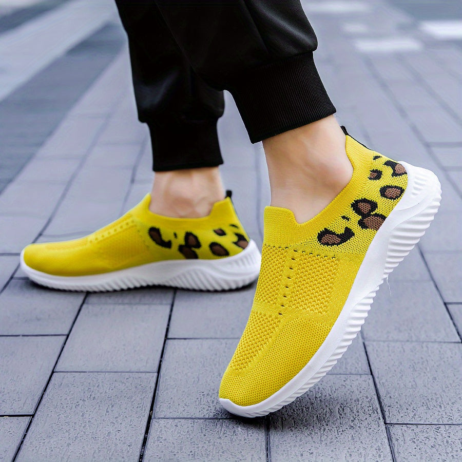 Men's Leopard Print Slip-On Athletic Shoes Lightweight & Breathable Loafer Shoes