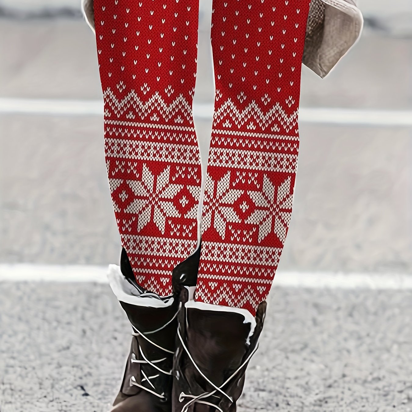Heart & Snowflake Print High Rise Leggings