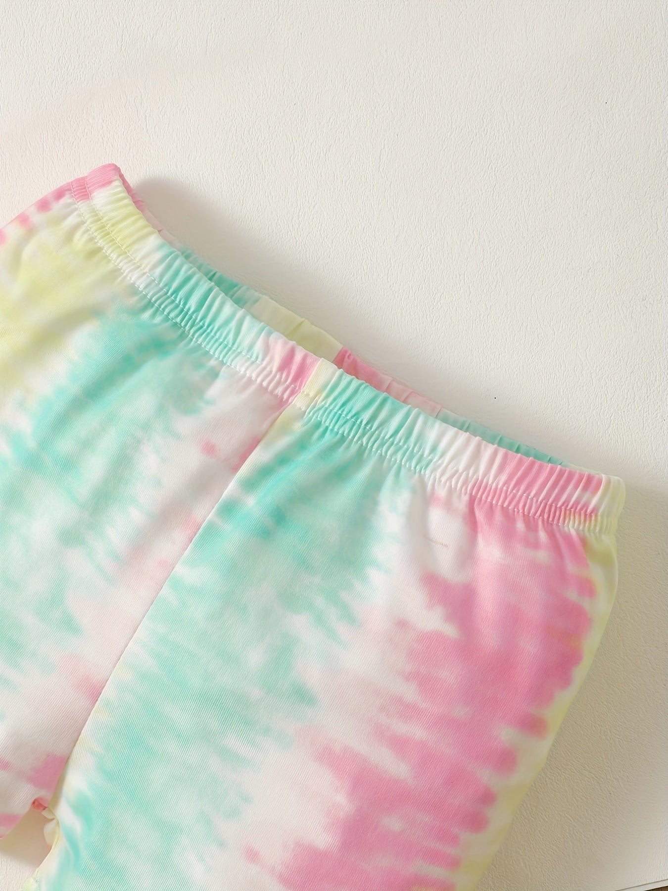 2pcs Baby Girls Tie Dye MAMA'S BESTIE T Shirt & Shorts Set
