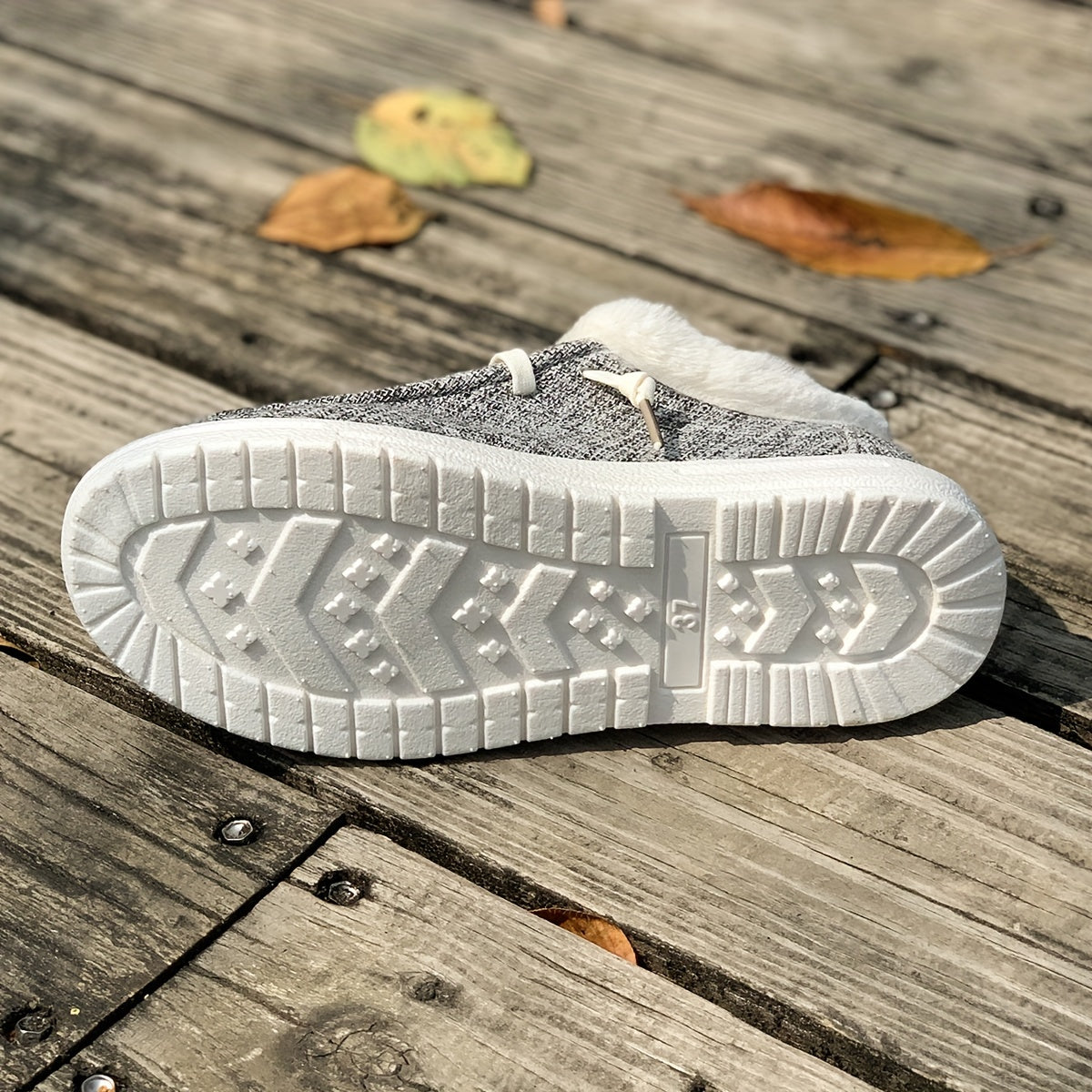 Faux Fur Lined Lightweight Skate Shoes