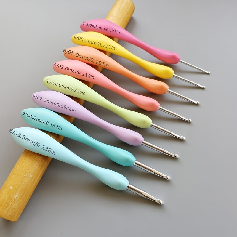 8pcs Soft Handle Crochet Needle Set for Beginners and Experienced Crocheters