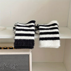 2 Pairs Striped Fuzzy Socks Women's Mid Tube Stockings
