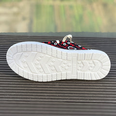 Women's Outdoor Skate Shoes Letters and Hearts Style Flat Lace-up Loafers