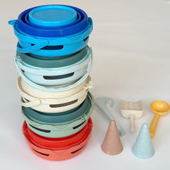 KIDNOAM 2200cc Collapsible Bucket Heavy Duty Large Sand Bucket 7 in 1 Beach Toys