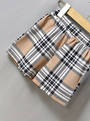 Boys Cartoon Chest Bag Graphic T shirt & Plaid Shorts Set
