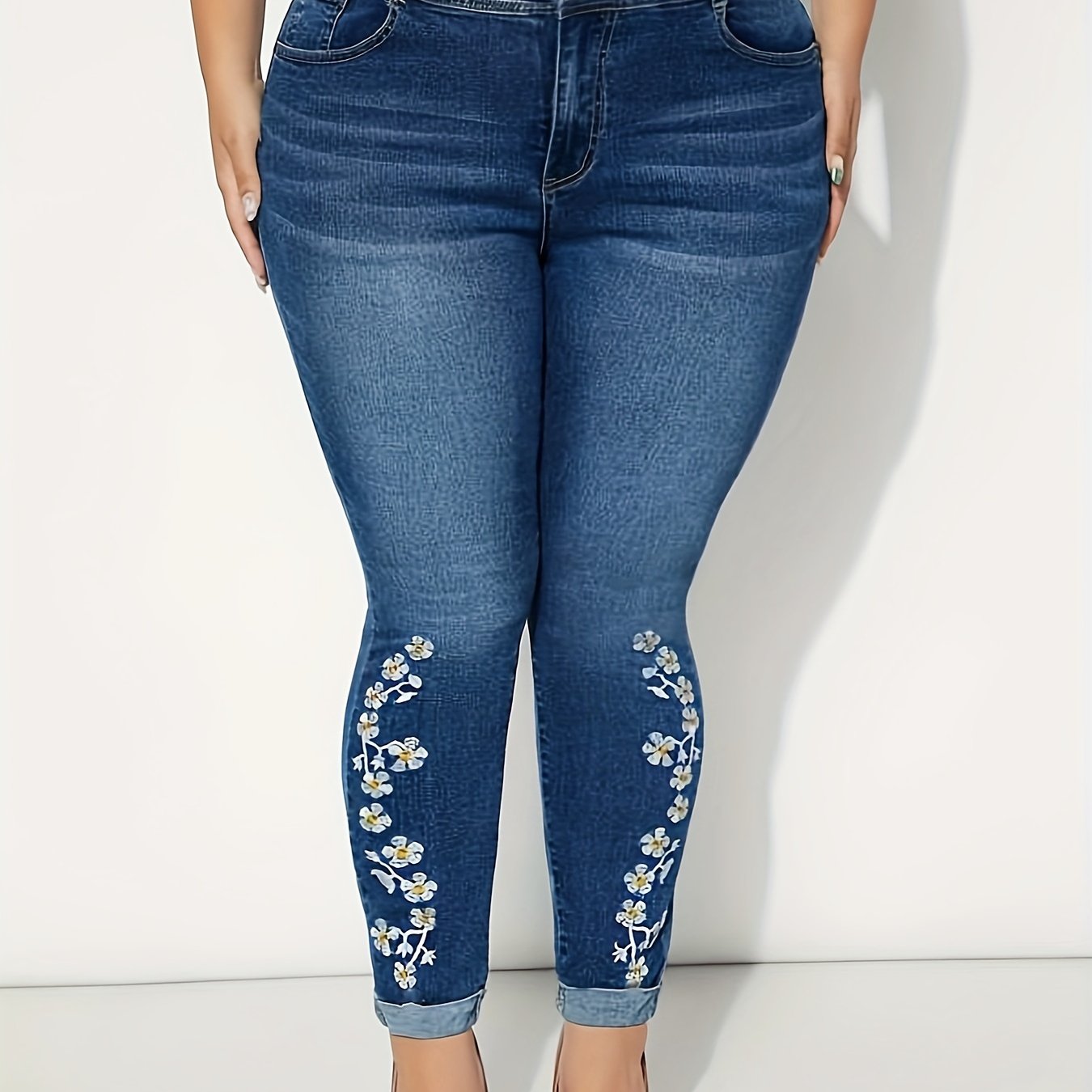 Floral Embroidery High Rise Skinny Jeans
