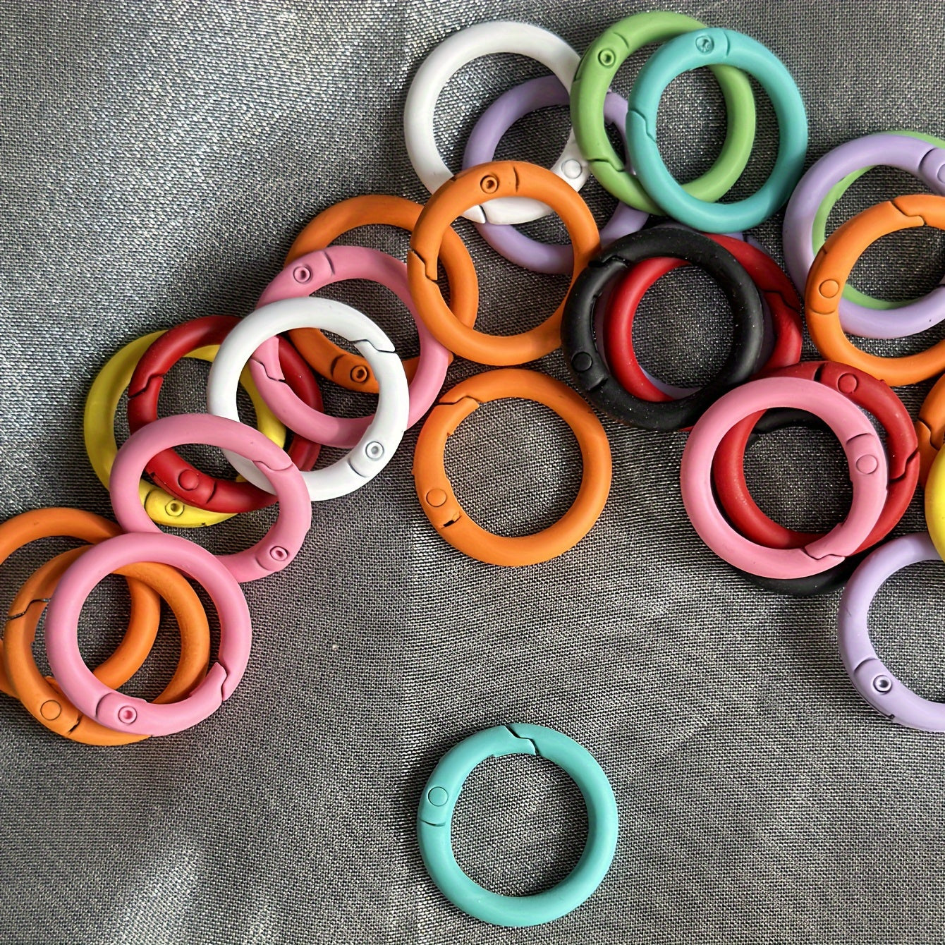 10pcs Candy Spring Jump Rings Buckles for Keychain Bag DIY Crafting