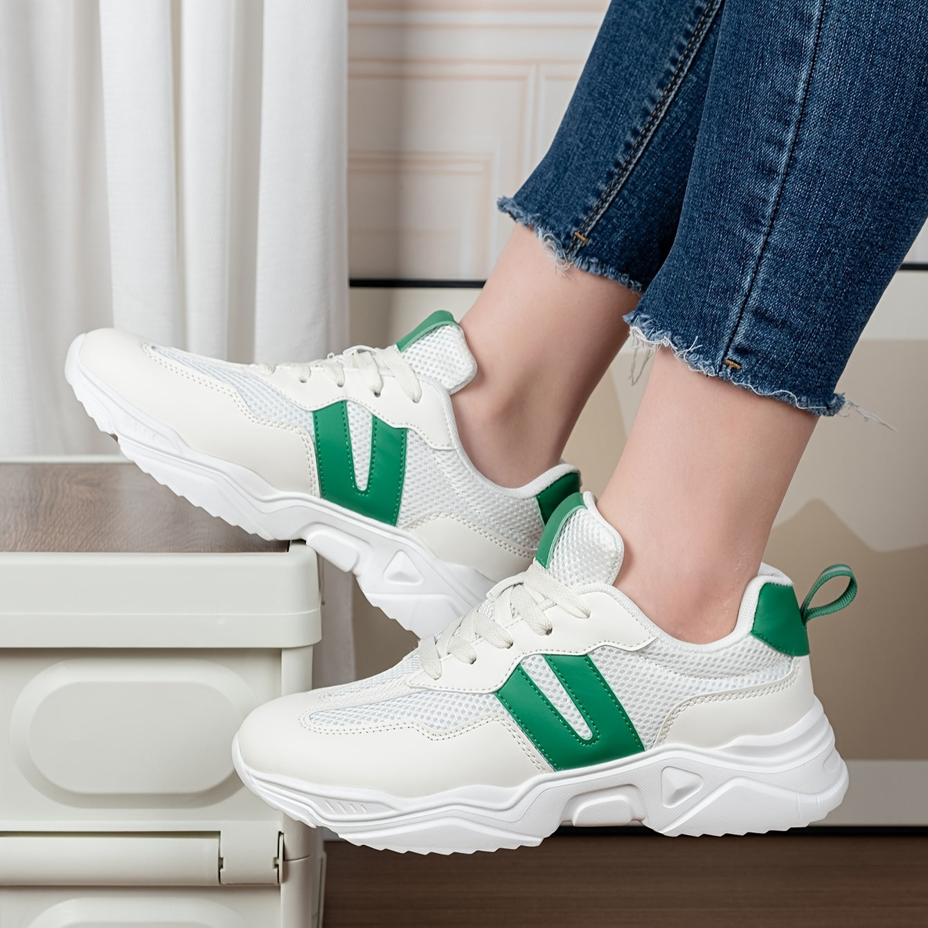 Women's Lightweight Chunky Sneakers Comfortable Breathable Running Shoes