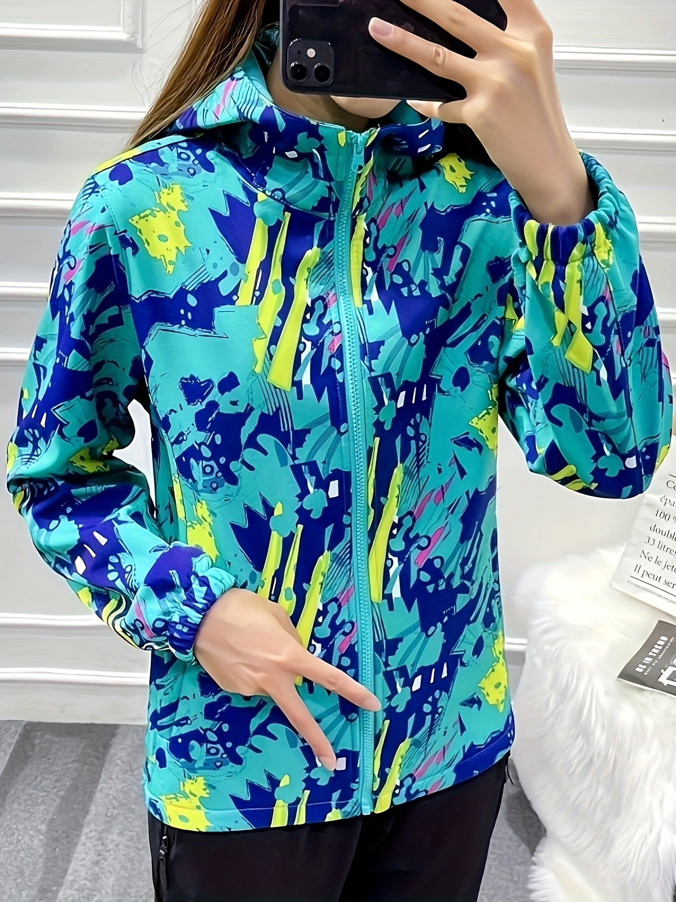 Waterproof Fleece Liner Outdoor Jacket Climbing Hooded Coat Women's Activewear