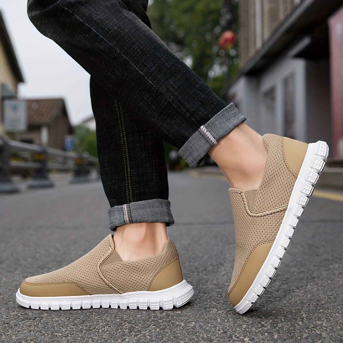 Men's Lightweight Slip On Casual Shoes For Traveling Jogging
