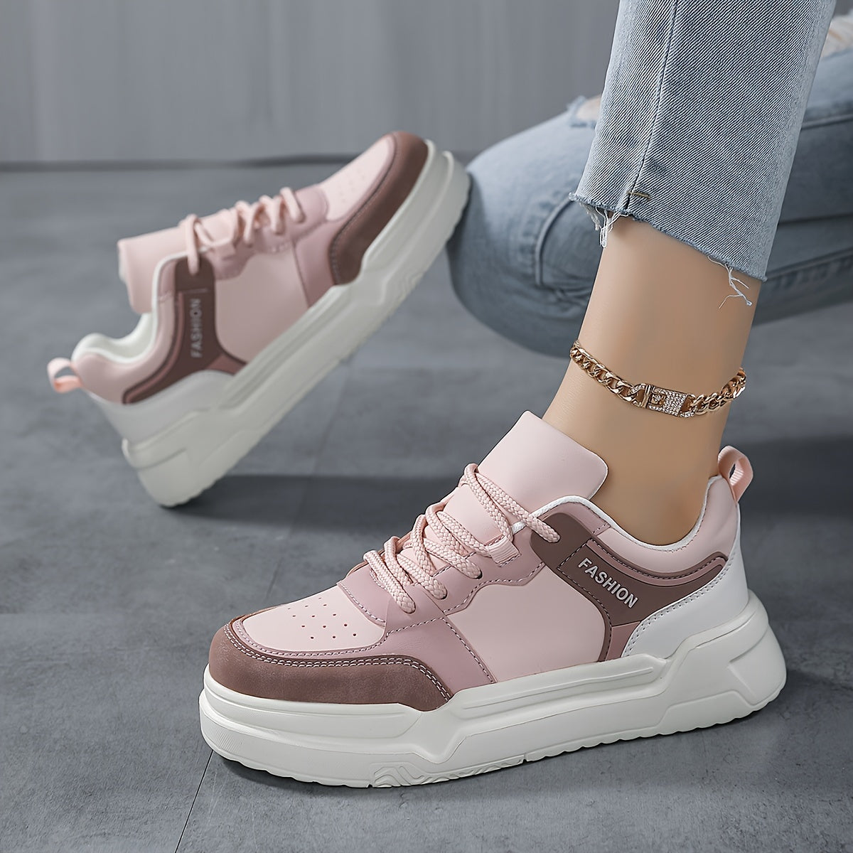 Women's Faux Leather Chunky Sneakers Casual Skate Shoes for Outdoor Sports