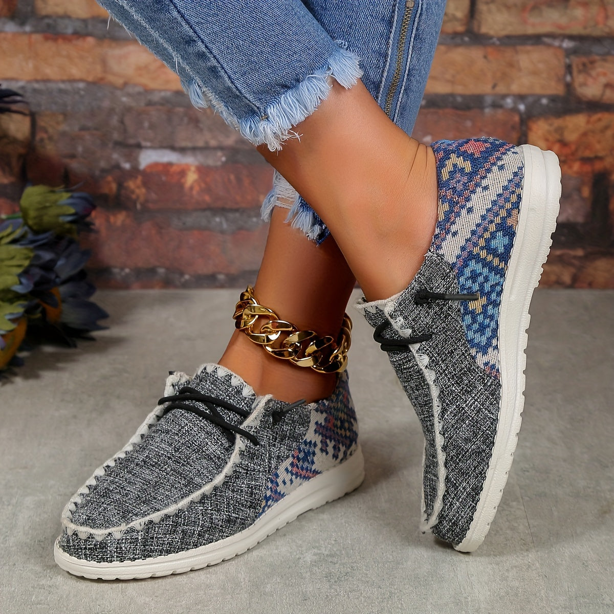 Women's Geometric Pattern Sneakers Casual Lace Up Outdoor Shoes