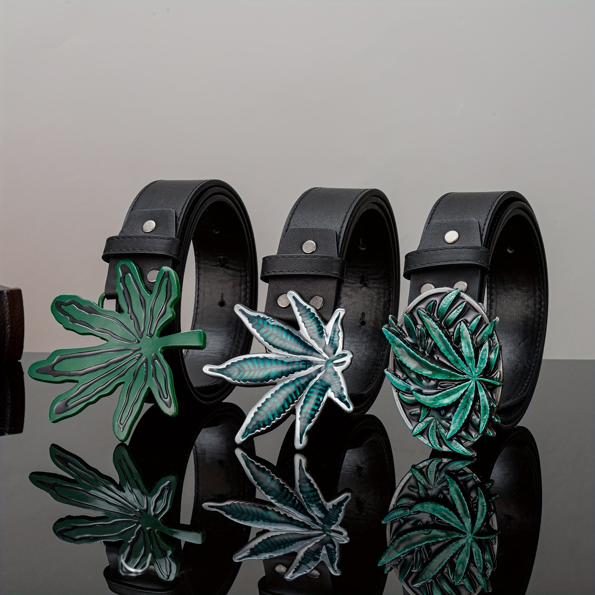 Men's Green Maple Leaf Buckle PU Leather Belt Casual Waist Belt