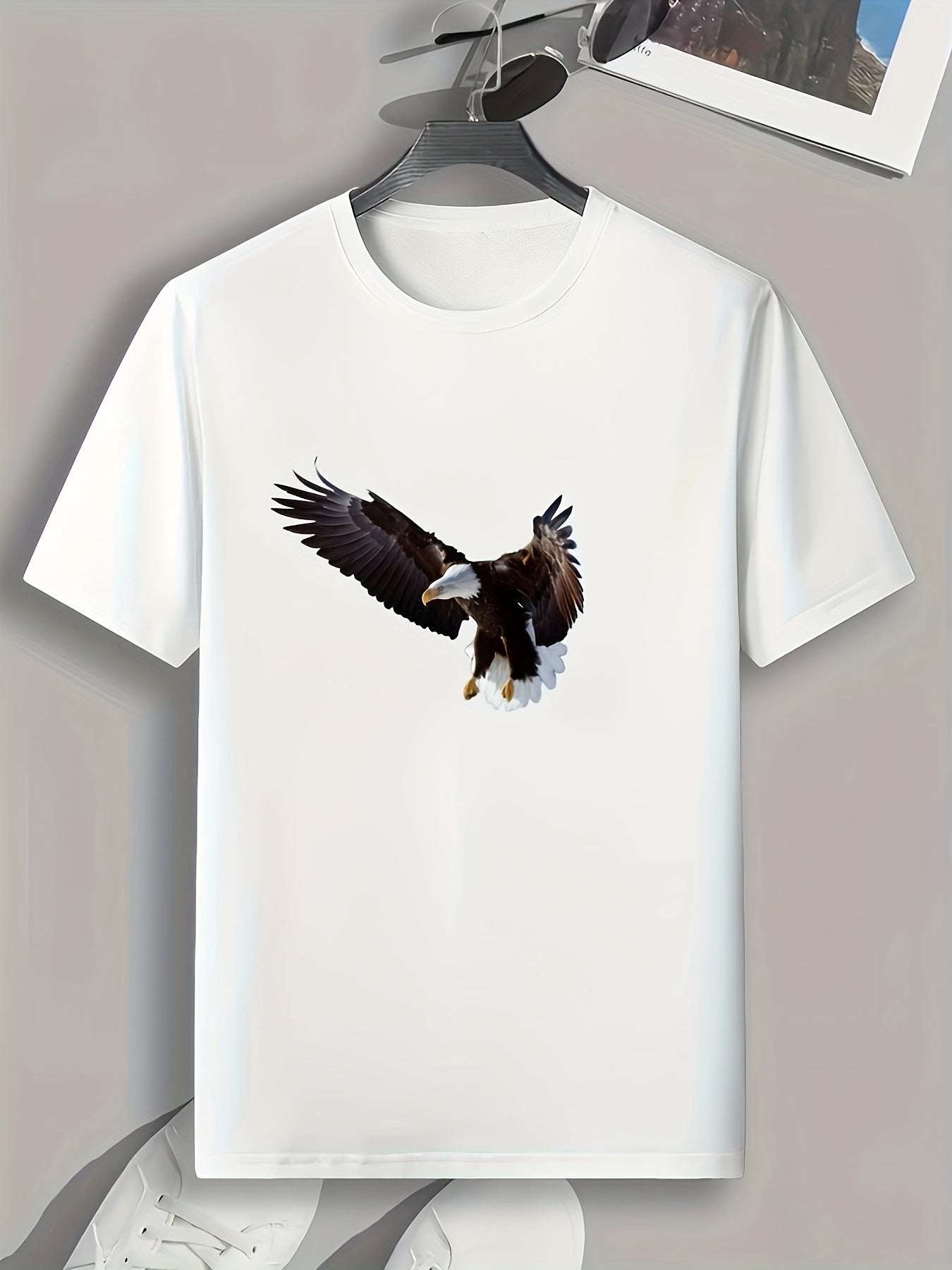 Eagle Print Men's Graphic T-shirt for Summer